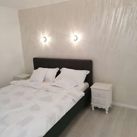 White Studio Apartment Cluj-Napoca